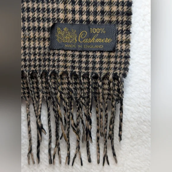 Houndstooth Cashmere Scarf Black and Tan Made In England Unisex Natural Fibers - Picture 6 of 6